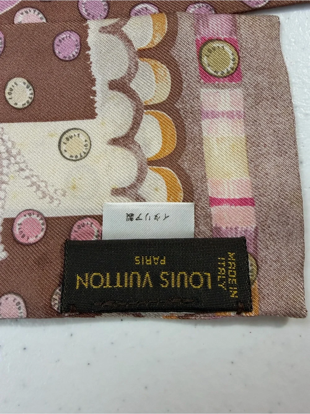 Authentic Louis Vuitton Silk Twilly